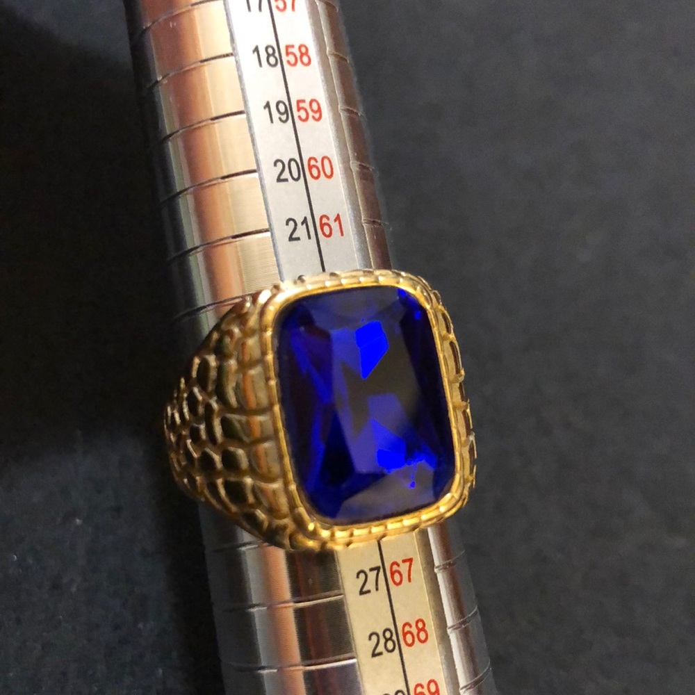Vintage Gold Tone Mens Stainless Steel Ring with Blue Sapphire Color Crystal NWT